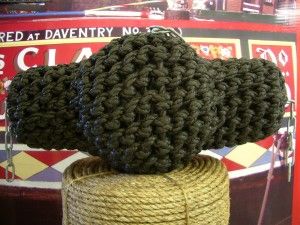 Traditional Handcrafted Tipcat Button Fender